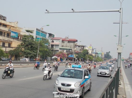 Cận cảnh các camera xử phạt nguội được lắp đặt tại Hà Nội